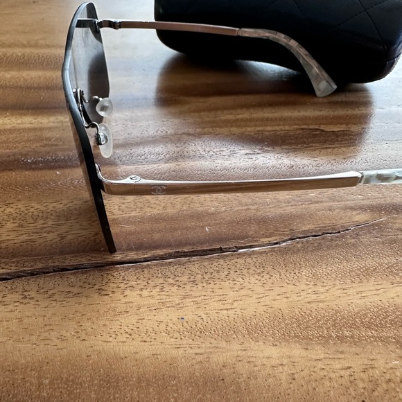 Chanel shield sunglasses - Picture 2 of 2